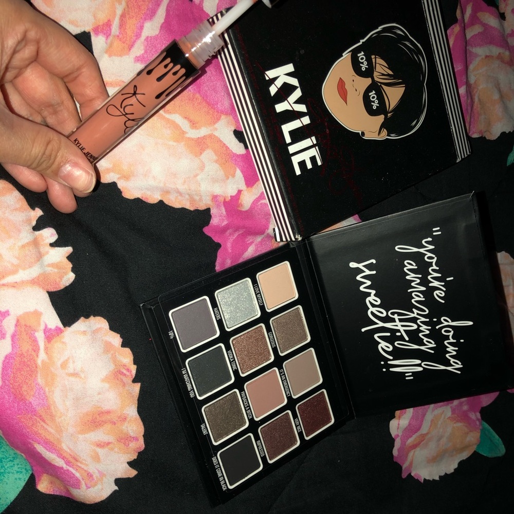 Kylie Cosmetics Momager kit BNIB